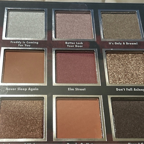 Sold Out: Nightmare on Elm Street 12 Eyeshadow Palette - Picture 10 of 12